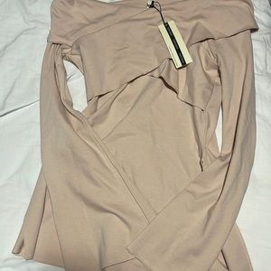 Topshop off shoulder top size small US2 NWT
